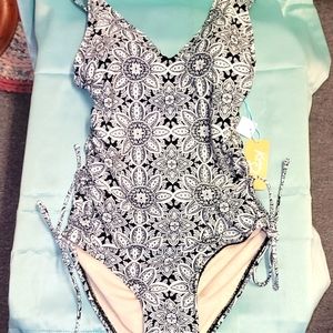 Kona Sol- New- one piece Swimsuit size Medium